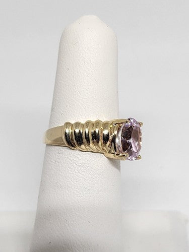 10K Yellow Gold & Morganite Ring Size 5