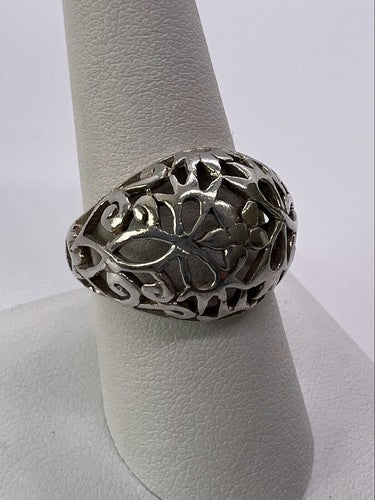 925 Sterling Silver Porous Flower Design Ring Size 8