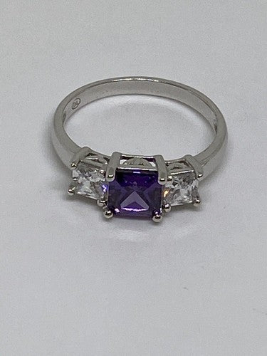 925 Sterling Silver CZ Ring Size 8