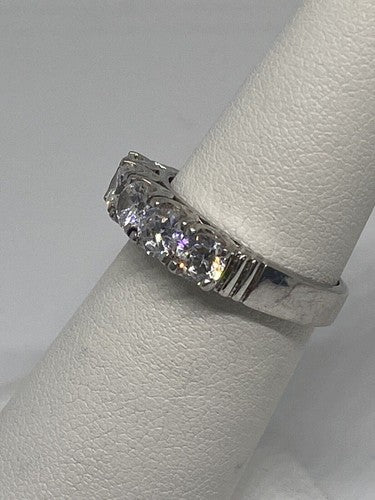 925 Sterling Silver CZ Ring Size 6