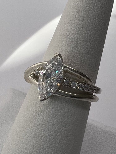 925 Sterling Silver CZ Ring Size 7.5