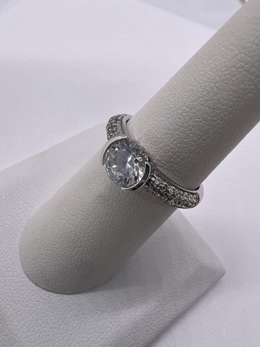 925 Sterling Silver CZ Ring Size 6.5