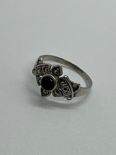 925 Sterling Silver Onyx & Marcasite Ring Size 7