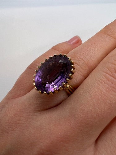14K Yellow Gold & Amethyst Ring Size 5.5