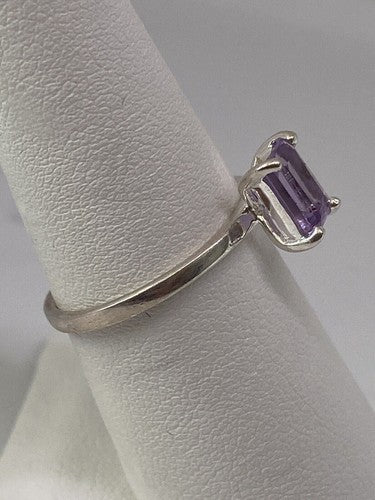925 Sterling Silver Ring With Amethyst Size 6.75