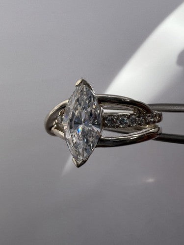 925 Sterling Silver CZ Ring Size 7.5