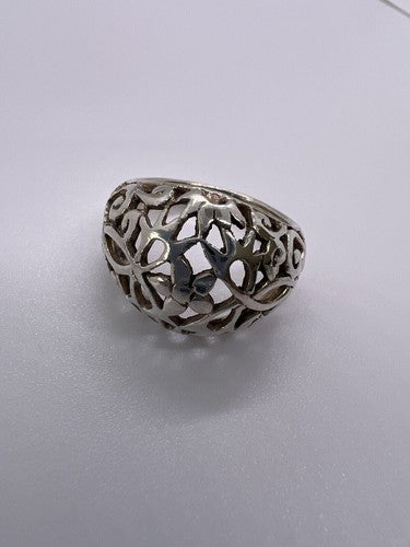 925 Sterling Silver Porous Flower Design Ring Size 8