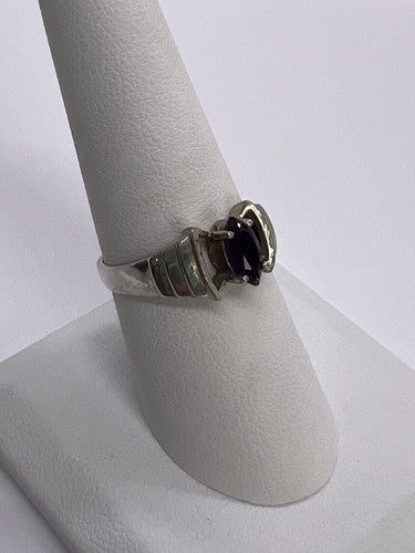 925 Sterling Silver Amethyst Ring Size 8
