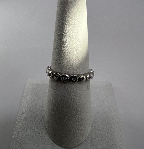 925 Sterling Silver & CZ Ring Size 7