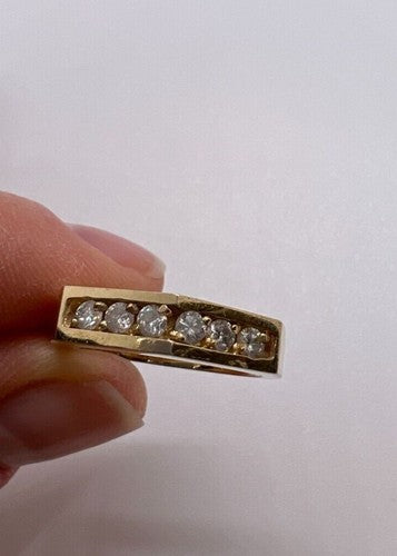 14K Yellow Gold & Colorless Sapphire Ring Size 5.5