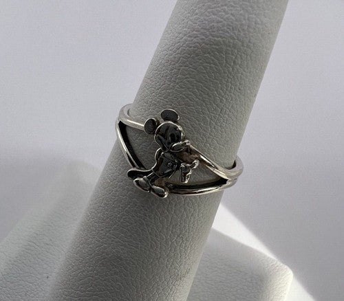 925 Sterling Silver & Walt Disney Prods.sis Ring Size 5