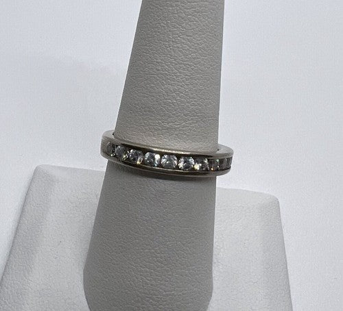 925 Sterling Silver CZ Ring Size 7