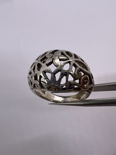 925 Sterling Silver Porous Flower Design Ring Size 8