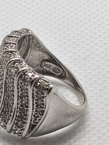 14K White Gold & Diamond Ring Size 5.5