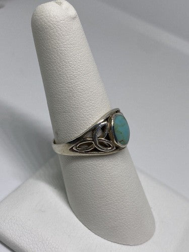 925 Sterling Silver Ring With Turquoise Size 7.75