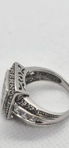 925 Sterling Silver CZ Ring Size 7.5
