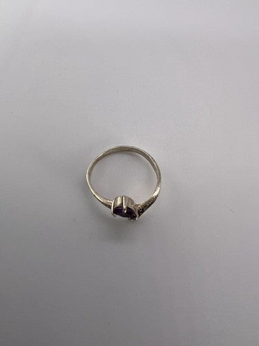 925 Sterling Silver Amethyst & Marcasite Ring Size 5.5