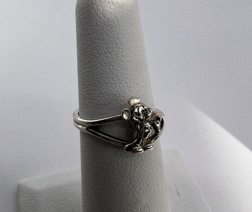 925 Sterling Silver & Walt Disney Prods.sis Ring Size 5
