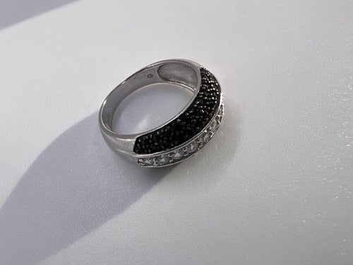 925 Sterling Silver Black & White Spinel Ring Size 6