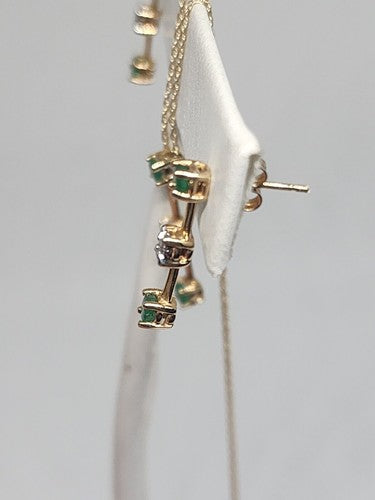 10K YELLOW GOLD EMERALD & DIAMOND EARRINGS & NECKLACE  SET