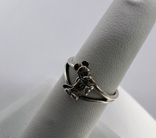 925 Sterling Silver & Walt Disney Prods.sis Ring Size 5