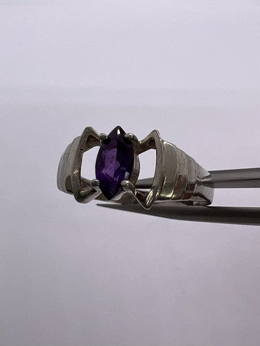 925 Sterling Silver Amethyst Ring Size 8