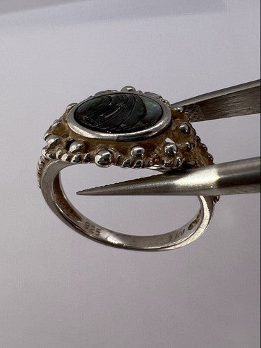 925 Sterling Silver Mother of Pearl Ring Size  6.5