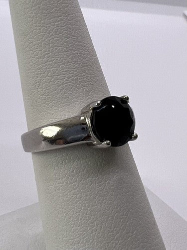 925 Sterling Silver Garnet Ring Size 6
