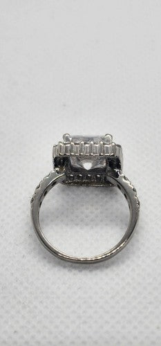 925 Sterling Silver CZ Ring Size 7
