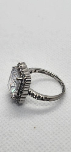 925 Sterling Silver CZ Ring Size 7