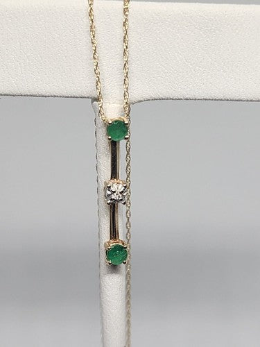 10K YELLOW GOLD EMERALD & DIAMOND EARRINGS & NECKLACE  SET