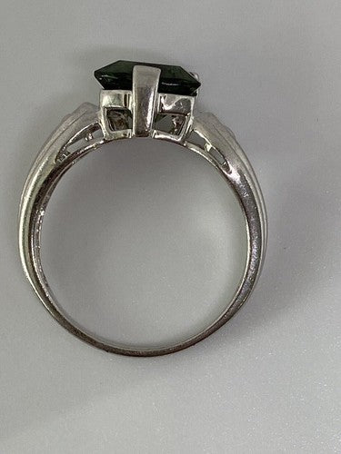 925 Sterling Silver CZ Ring Size 7.75