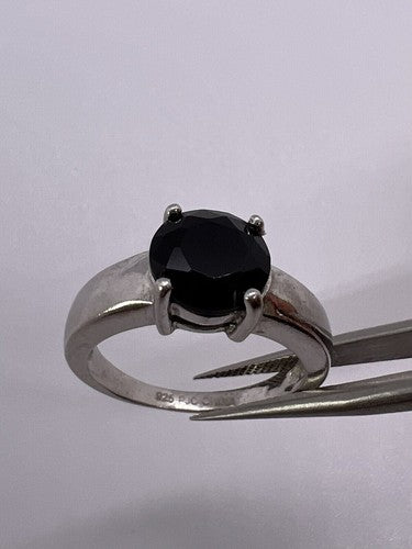 925 Sterling Silver Garnet Ring Size 6