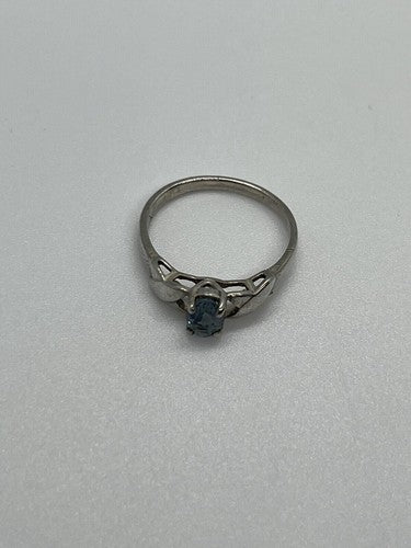 925 Sterling Silver & Topaz Ring Size 8
