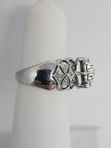 14K White Gold & Diamonds 0.5Ct Ring Size 4