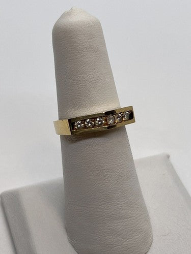 14K Yellow Gold & Colorless Sapphire Ring Size 5.5