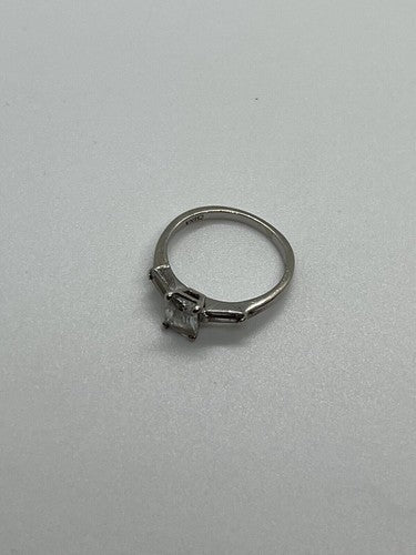 925 Sterling Silver & CZ Ring Size 6.5