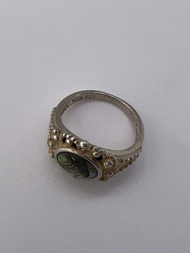 925 Sterling Silver Mother of Pearl Ring Size  6.5