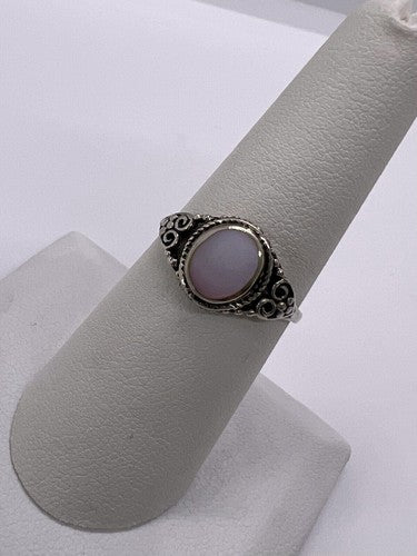 925 Sterling Silver Mother of Pearl Ring Size 7