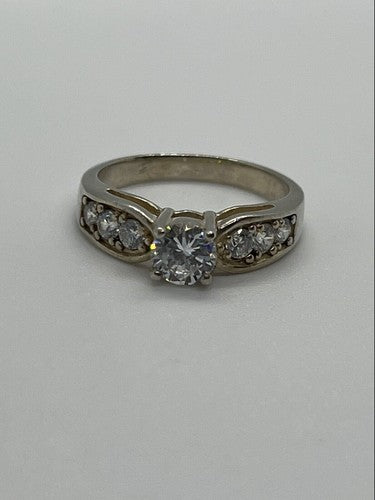 925 Sterling Silver & CZ Ring Size 9.5
