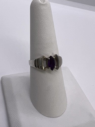 925 Sterling Silver Amethyst Ring Size 8