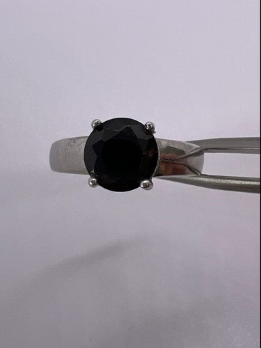 925 Sterling Silver Garnet Ring Size 6