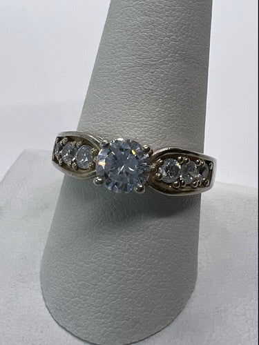 925 Sterling Silver & CZ Ring Size 9.5