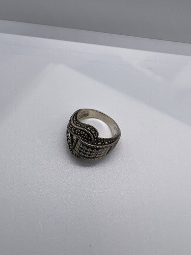 925 Sterling Silver Marcasite Ring Size 5.5