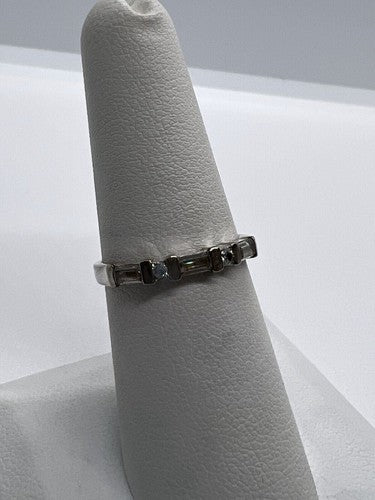 925 Sterling Silver & CZ Ring Size 6.5