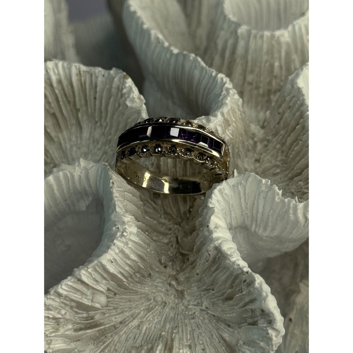 925 STERLING SILVER AMETHYST & MARCASITE RING SIZE 6