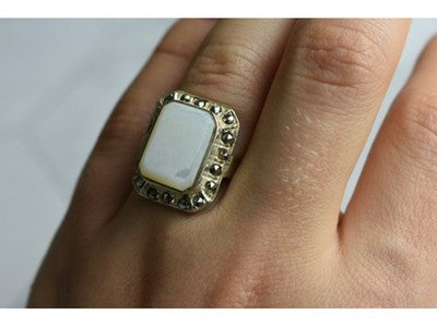 925 Sterling Silver Mother Of Pearl & Marcasites Ring Size 6.5