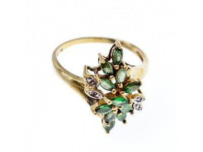 10K Yellow Gold Peridot & Diamonds Ring Size 8