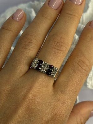 925 Sterling Silver Garnet & Marcasite Ring Size 9