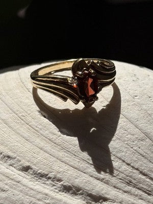 Elegant 10K Yellow Gold Garnet & Diamond Ring Size 6